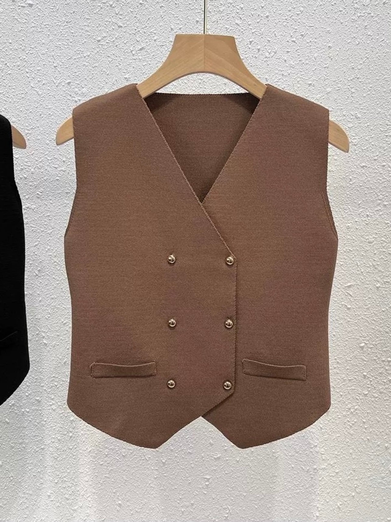 Button Down w/ False Side Pocket V-neck Knitted Vest Top