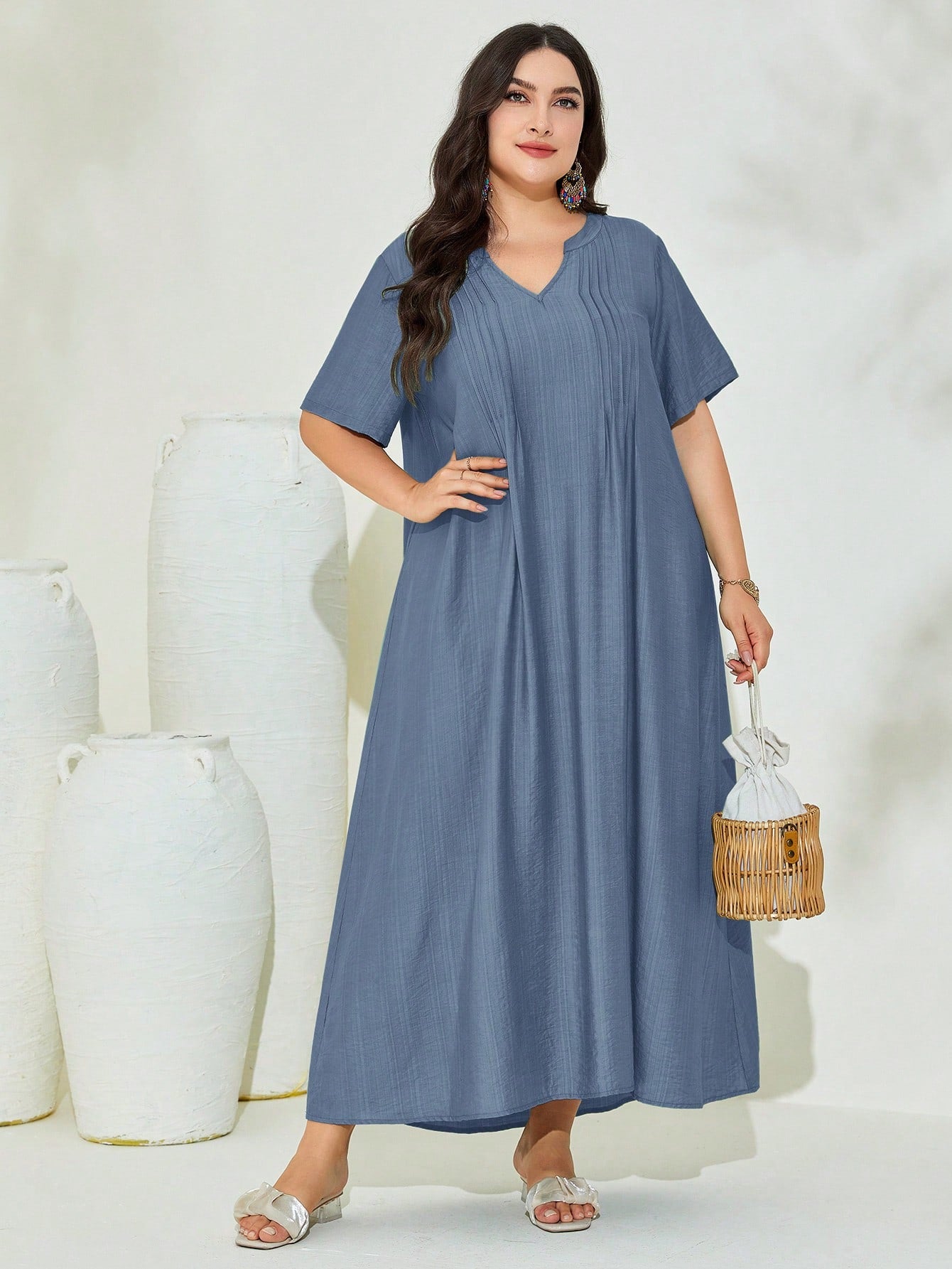 V-neck Pleated Line Plus Size Dress