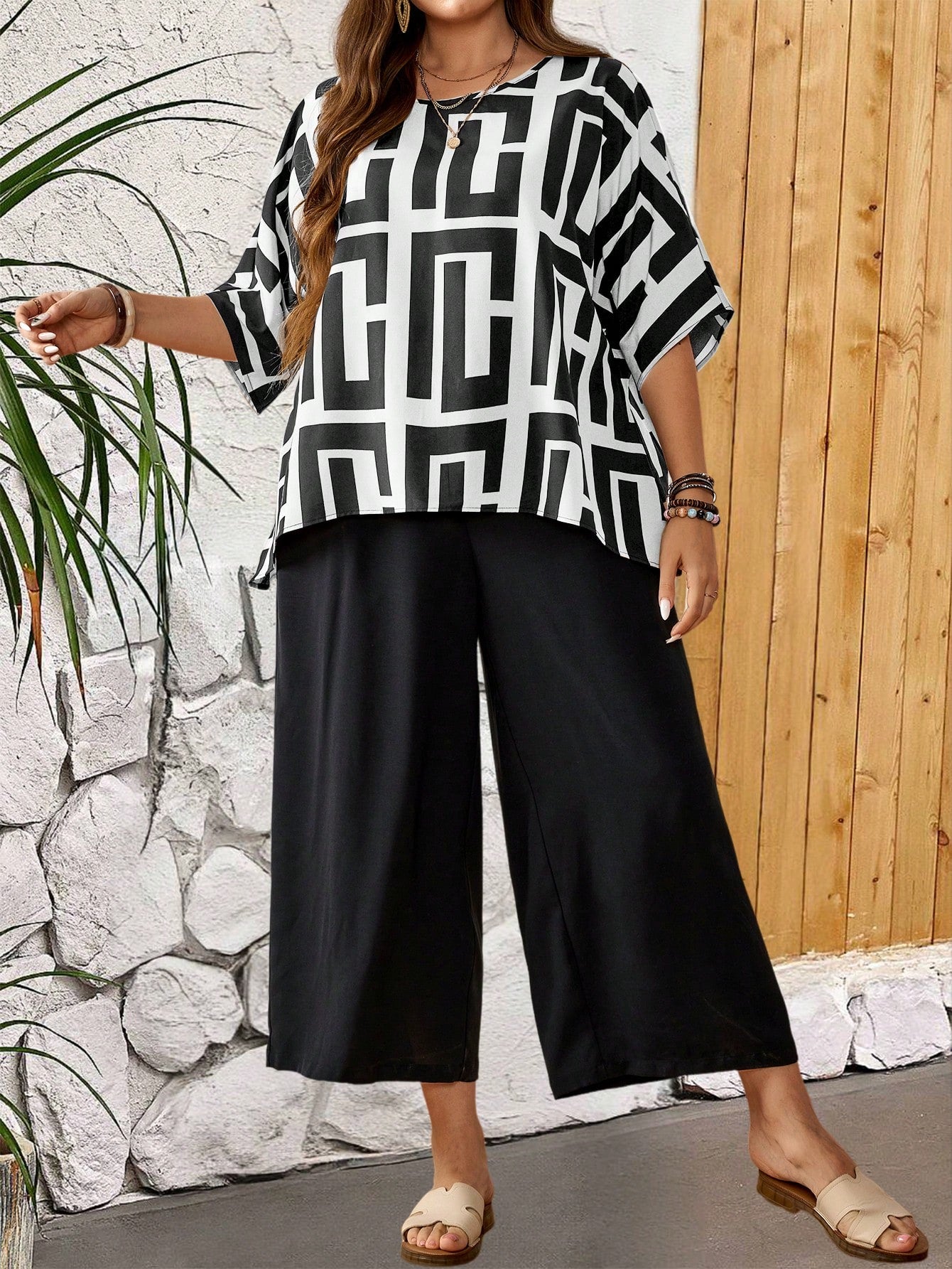 Geometric Batwing Sleeve Top & Side Pocket Garter Wide Leg Pants Plus Size Terno Set Coords