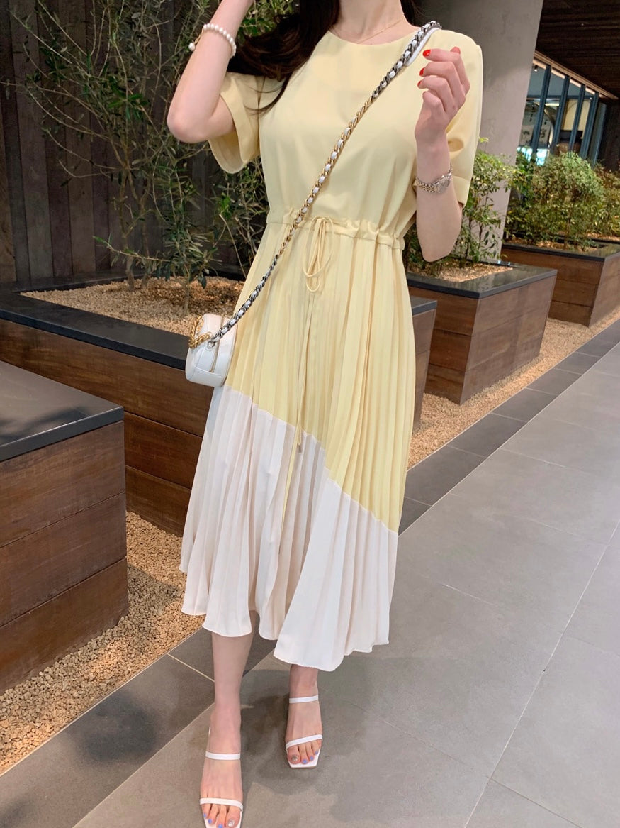 Two Tone Single Button Back Drawstring Pleated Dress