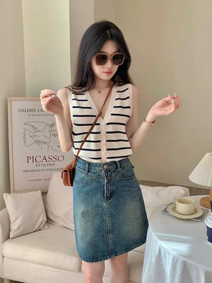 Stripe Button Down Uneven Hemline Knitted Vest Top