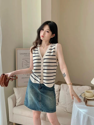 Stripe Button Down Uneven Hemline Knitted Vest Top