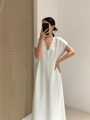 Simple Chic V-neck Oversize Knitted Dress