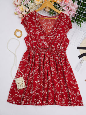 Shirred Waist Surplice V-neck Ditsy Floral Plus Size Dress
