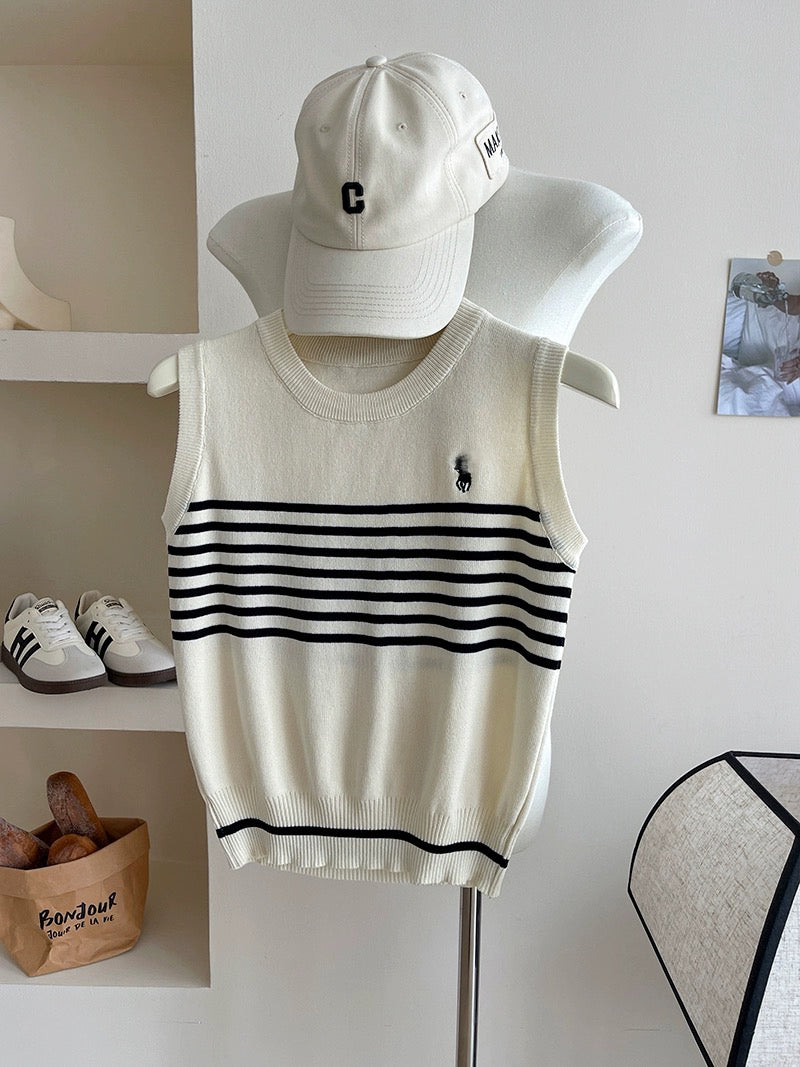 Embroidery Stripe Sleeveless Knitted Top