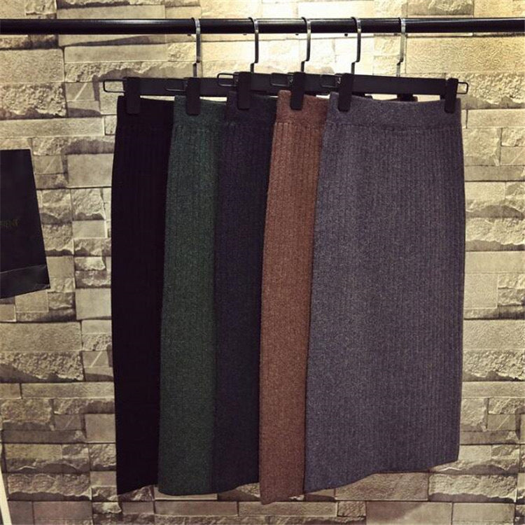 Back Slit Garter Waist Ribbed Knitted Skirt