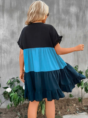 Color Block Batwing Ruffle Sleeve V-neck Plus Size Dress