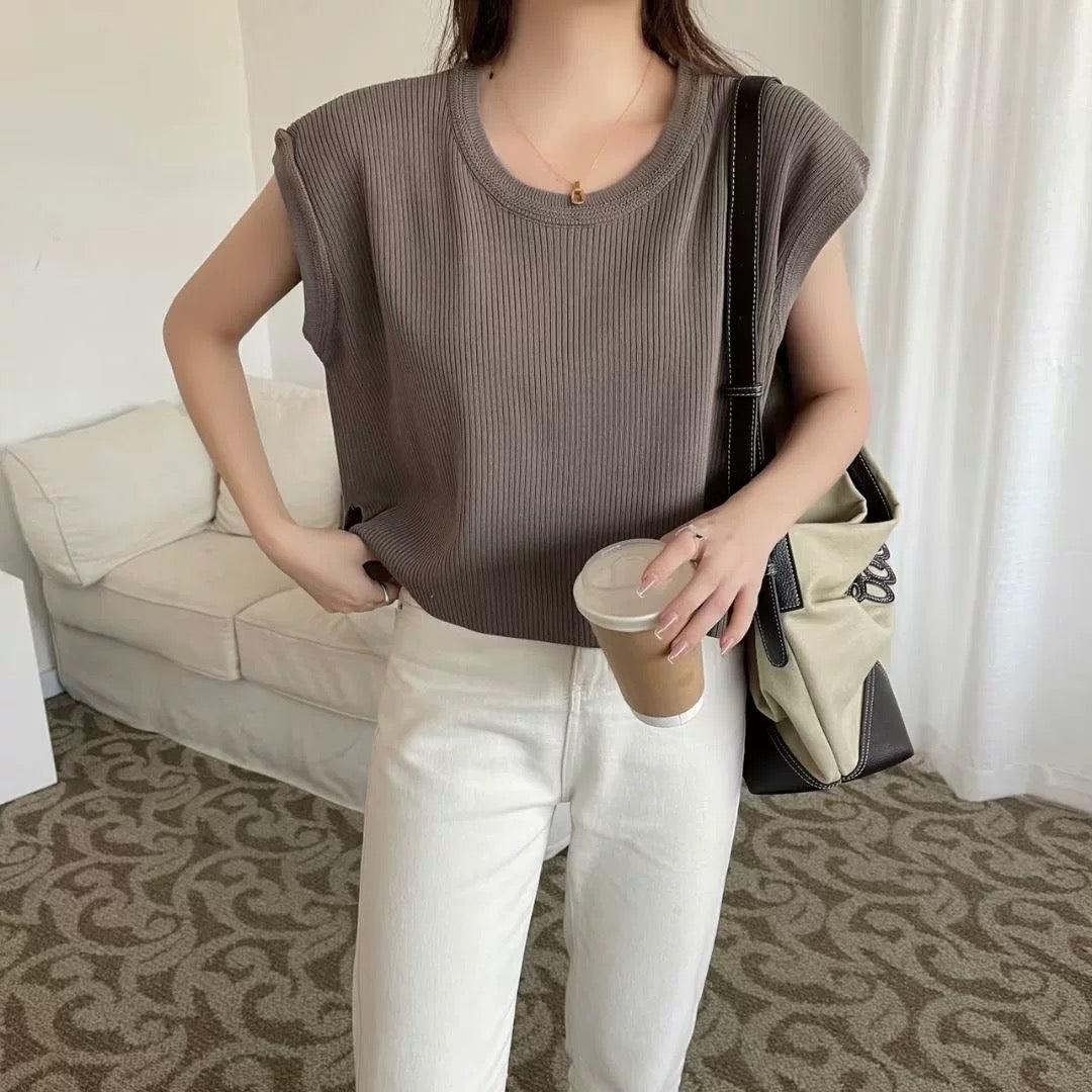 Side Slit Round Neck Oversize Knitted Top