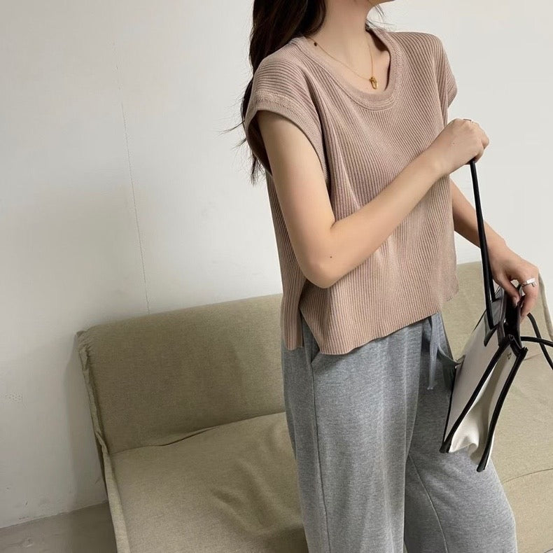 Side Slit Round Neck Oversize Knitted Top