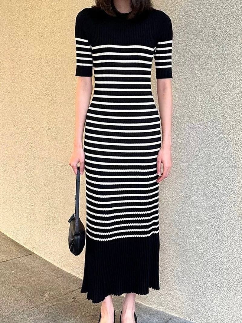 Korean Simple Elegant Stripe Knitted Dress