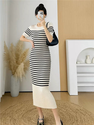 Korean Simple Elegant Stripe Knitted Dress