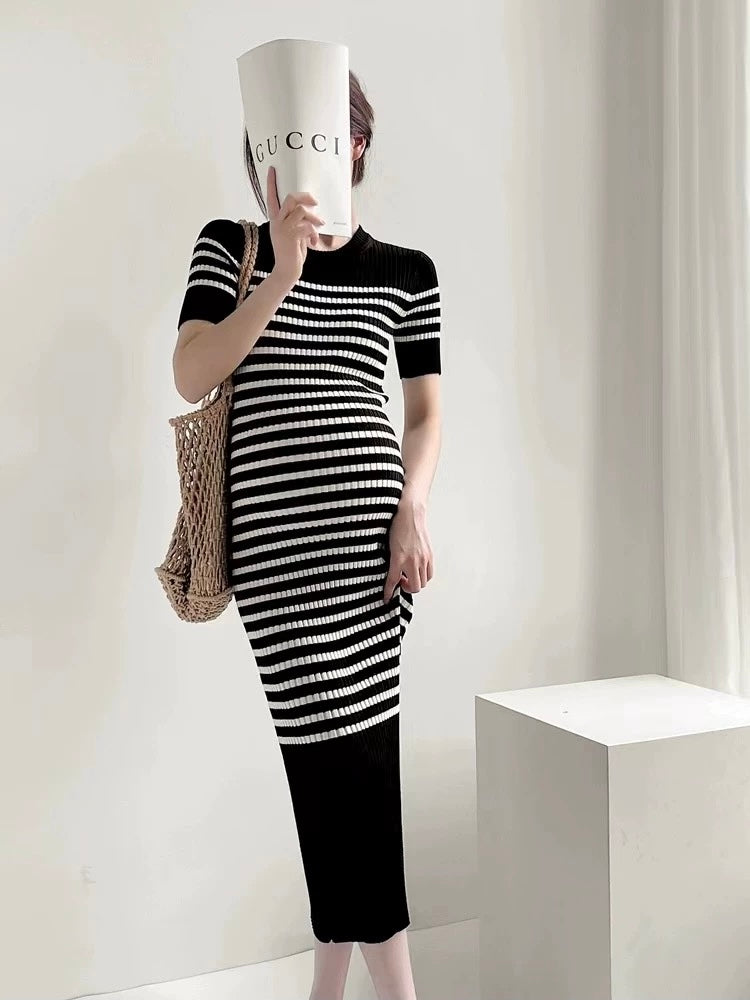 Korean Simple Elegant Stripe Knitted Dress
