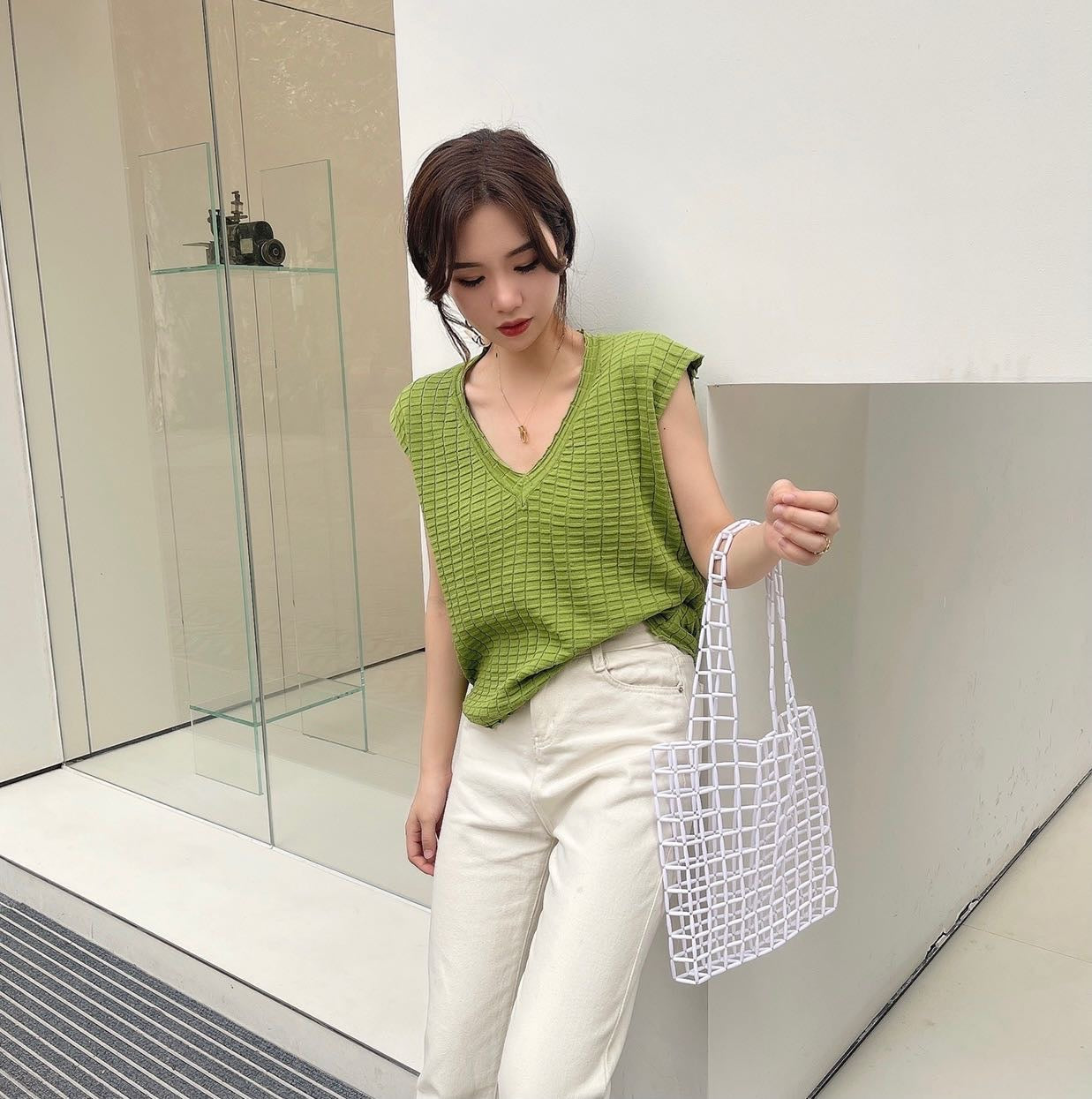 Embossed Waffle Pattern V-neck Oversize Knitted Top