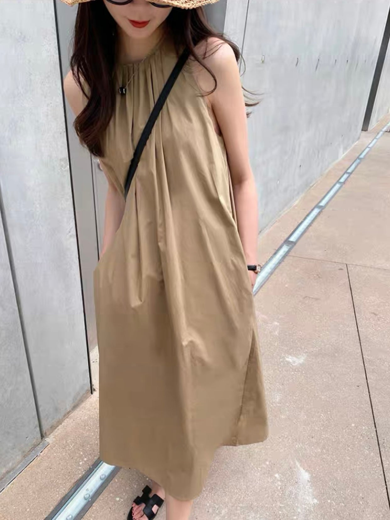 Pleated Front Cut-out Back Side Pocket Sleeveless Loose Dress