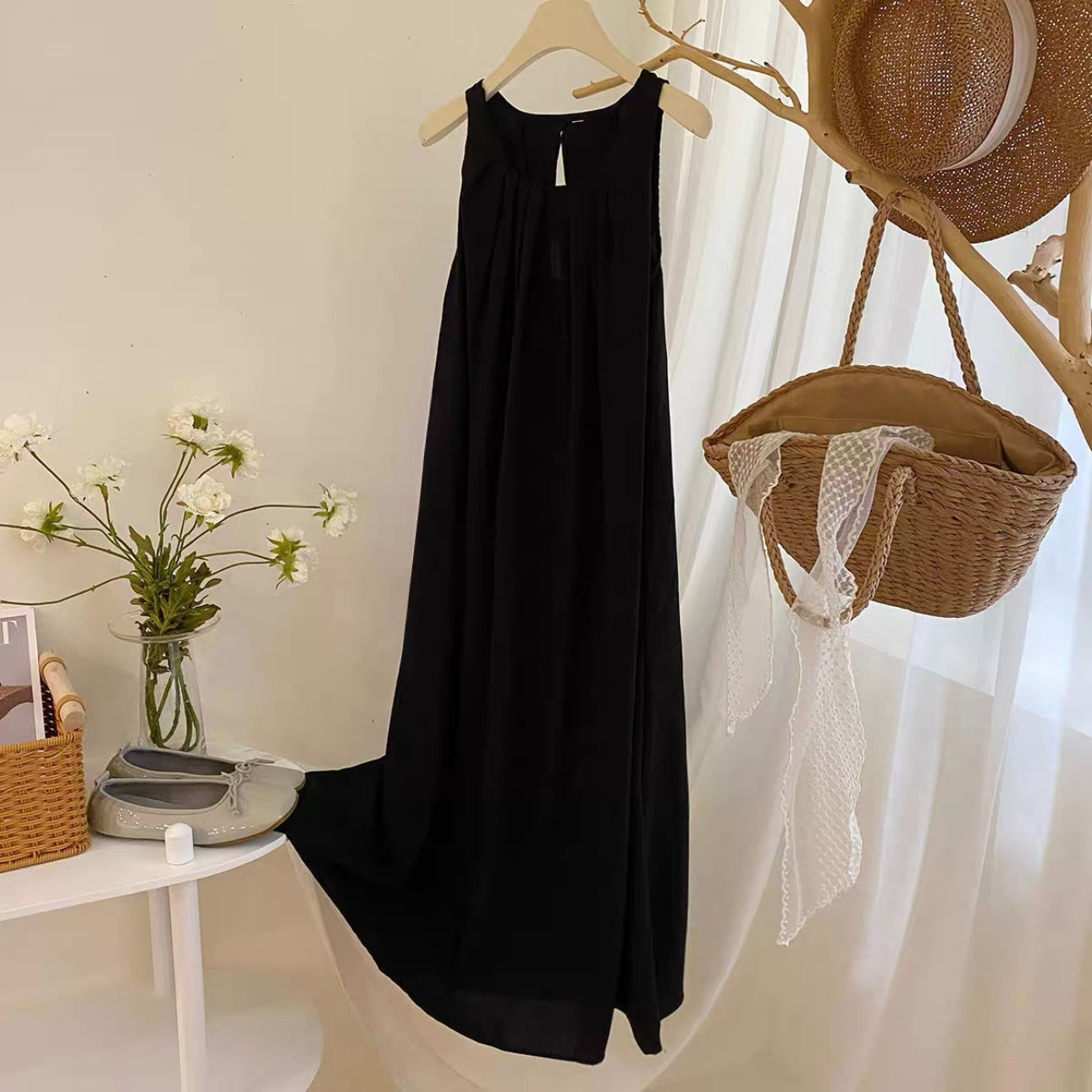 Pleated Front Cut-out Back Side Pocket Sleeveless Loose Dress