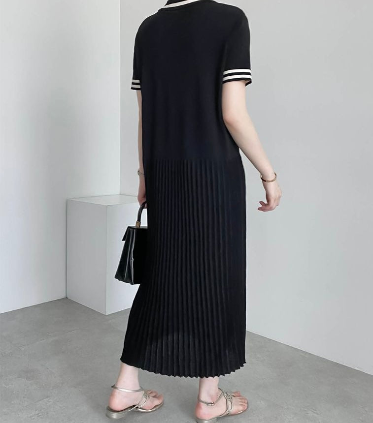 Button Detail Collar Neck Side Pocket Pleated Oversize Knitted Dress