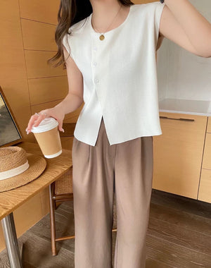 Side Button Down Slit Oversize Knitted Top