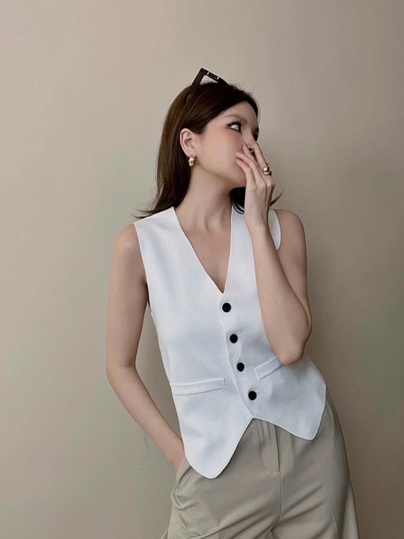 Button Down V-neck Fa*ke Side Pocket Knitted Vest Top