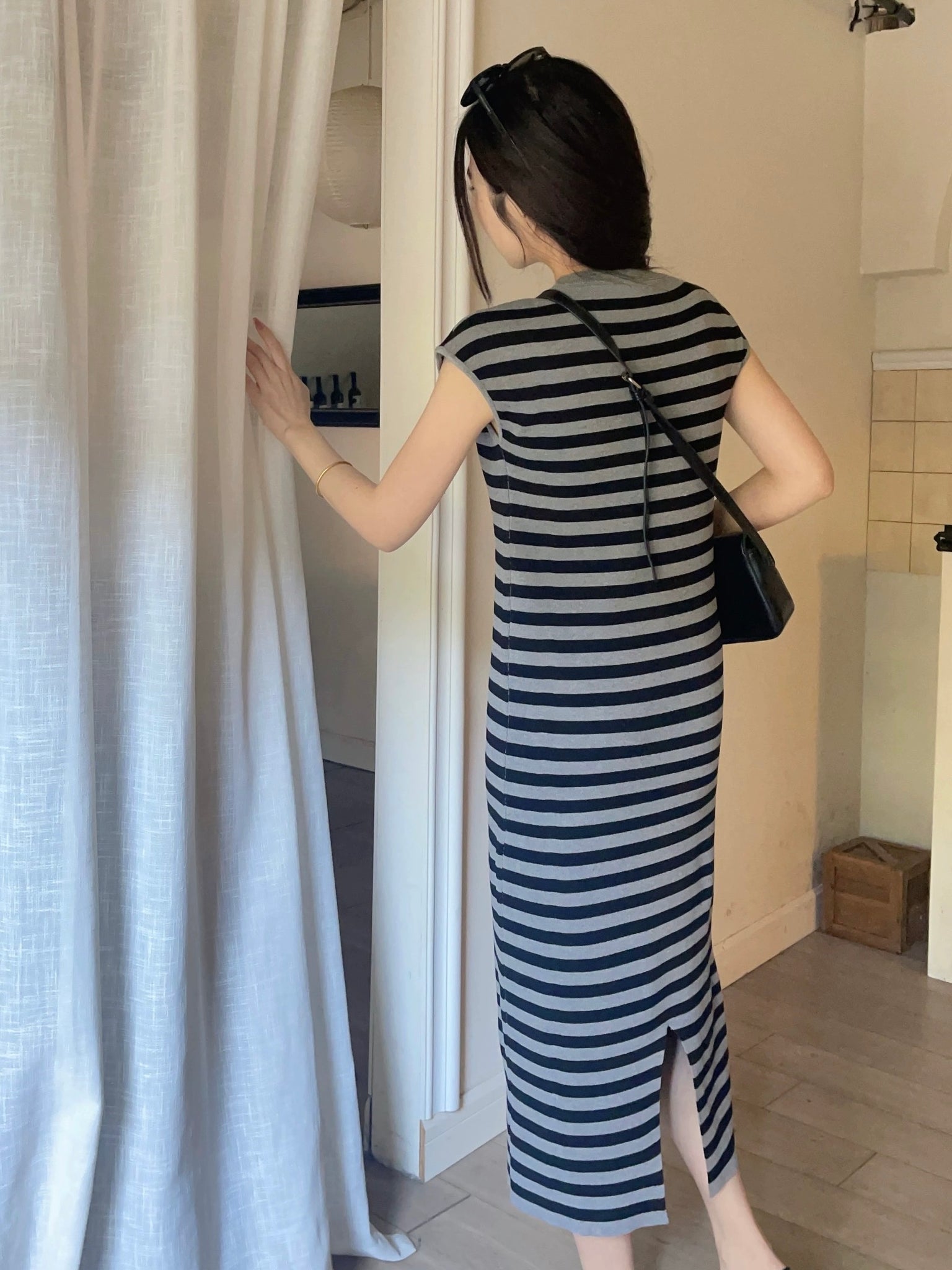 Slit Back Round Neck Stripe Knitted Dress