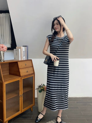 Slit Back Round Neck Stripe Knitted Dress