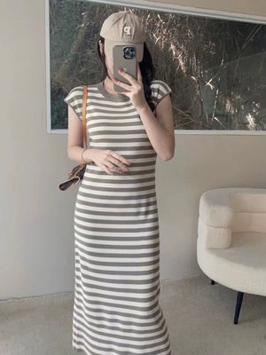 Slit Back Round Neck Stripe Knitted Dress