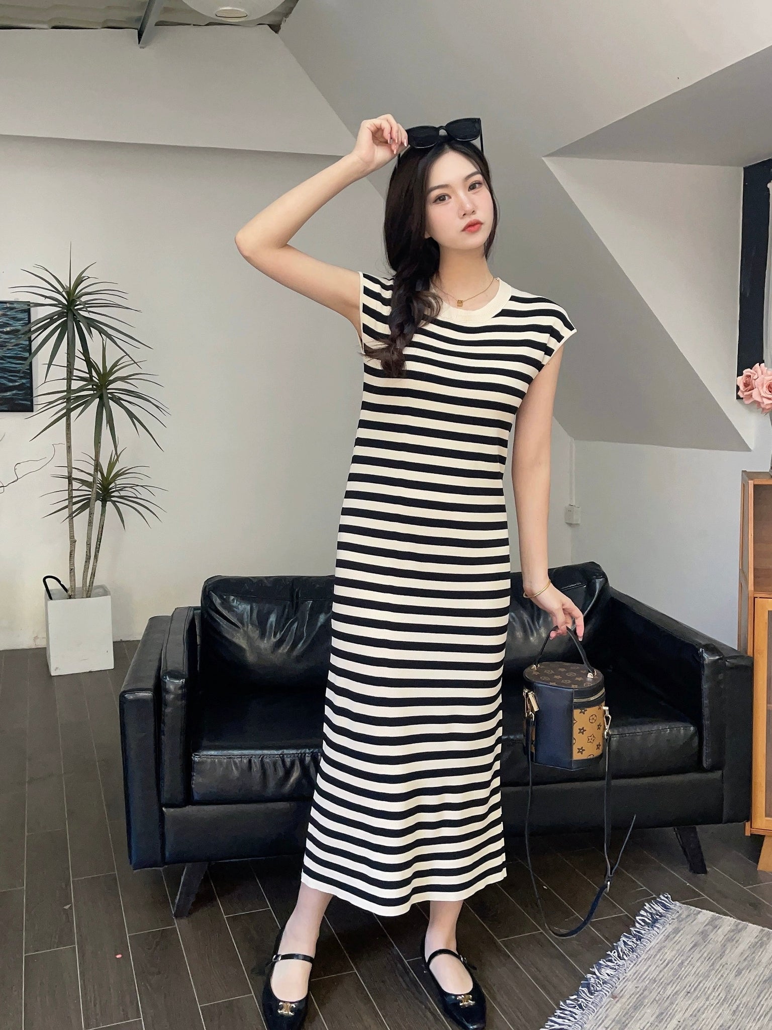 Slit Back Round Neck Stripe Knitted Dress