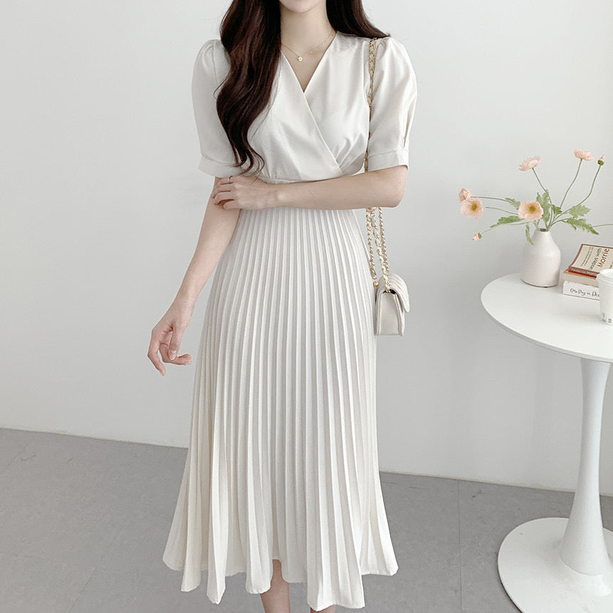 Surplice V-neck Puff Sleeve Back Zipper Pleated Dress