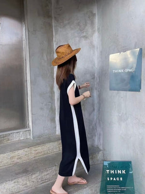 Side Slit Two Tone Round Neck Oversize Knitted Dress