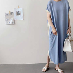 Side Slit Two Tone Round Neck Oversize Knitted Dress