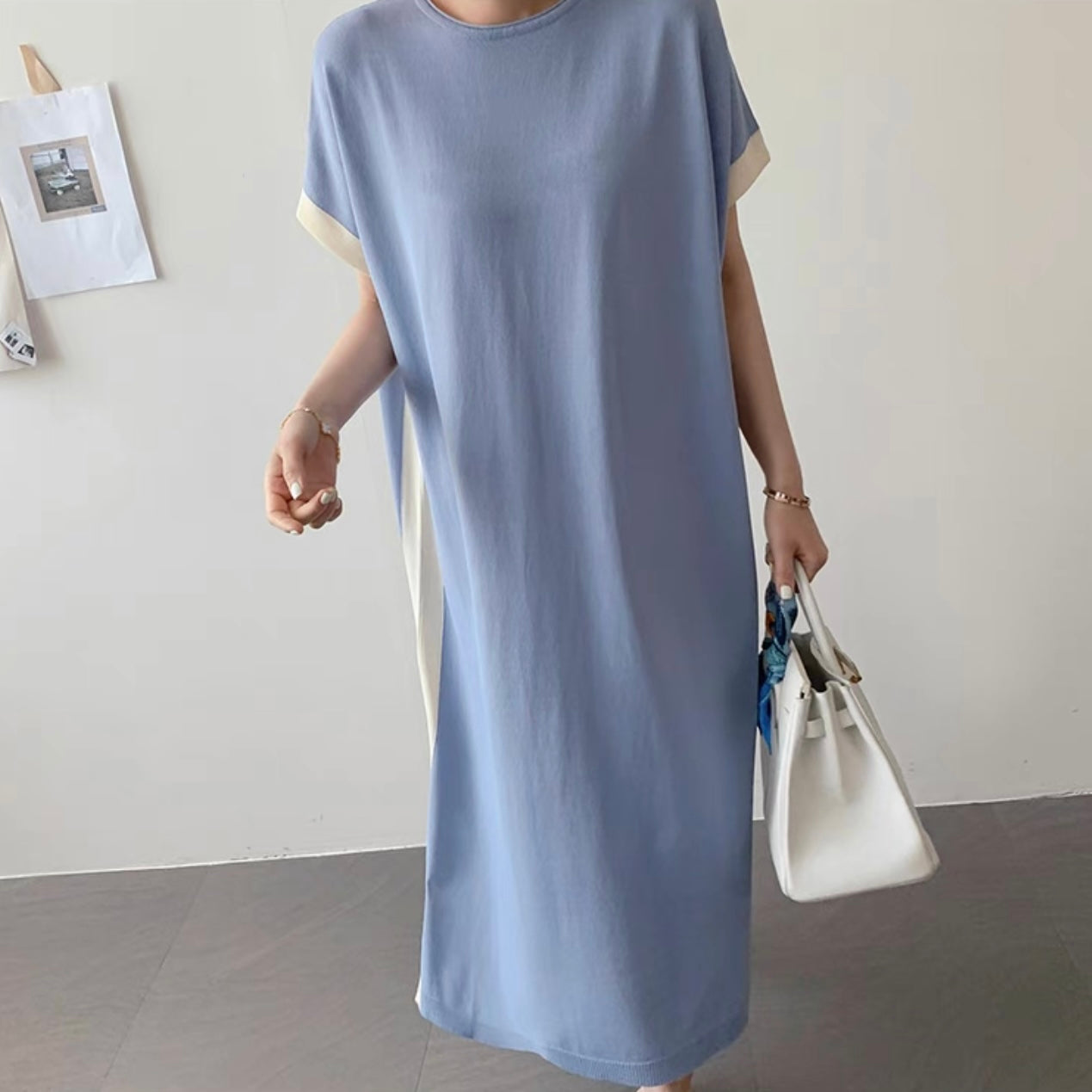 Side Slit Two Tone Round Neck Oversize Knitted Dress