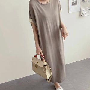 Side Slit Two Tone Round Neck Oversize Knitted Dress