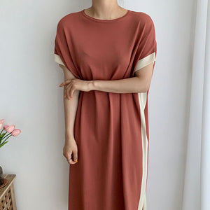 Side Slit Two Tone Round Neck Oversize Knitted Dress