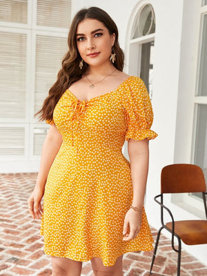 Ruched Bust Front String Elastic Sleeve Ditsy Floral Plus Size Dress