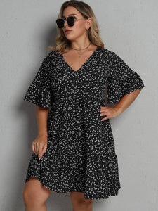 Heart Pattern V-neck Trumpet Sleeve Flounce Hem Plus Size Babydoll Dress