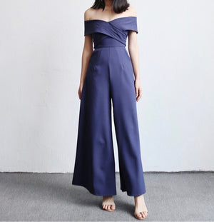Off The Shoulder Pleated Solid Jumpsuit