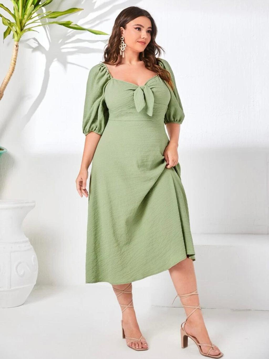 Front Bowknot Elastic Sleeve Back Zipper Plus Size Dress