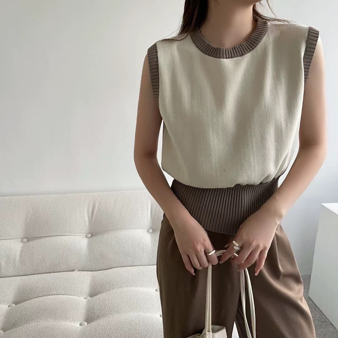 Two Tone Sleeveless Oversize Knitted Top