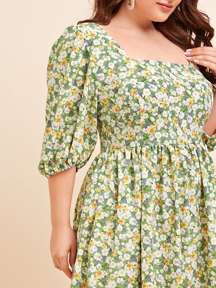 Square Neck Ruffle Hem Ditsy Floral Plus Size Babydoll Dress